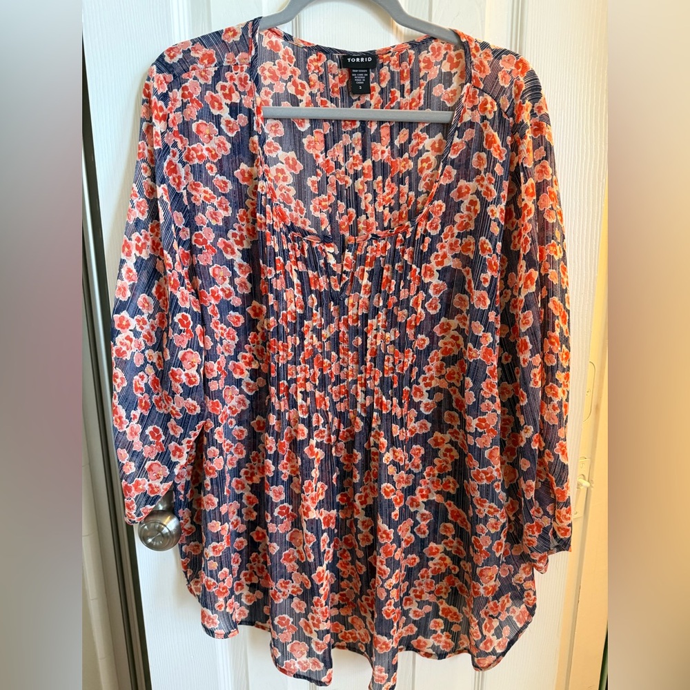 Torrid Sheer Floral Print Pintuck Chiffon Women's Top size 3
